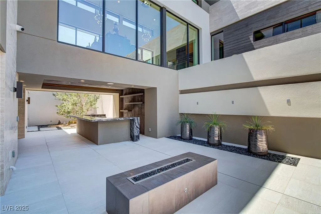 1550 Dragon Crest Ave Offers Elevated Desert Luxury and Strip Views for 17 Million 12