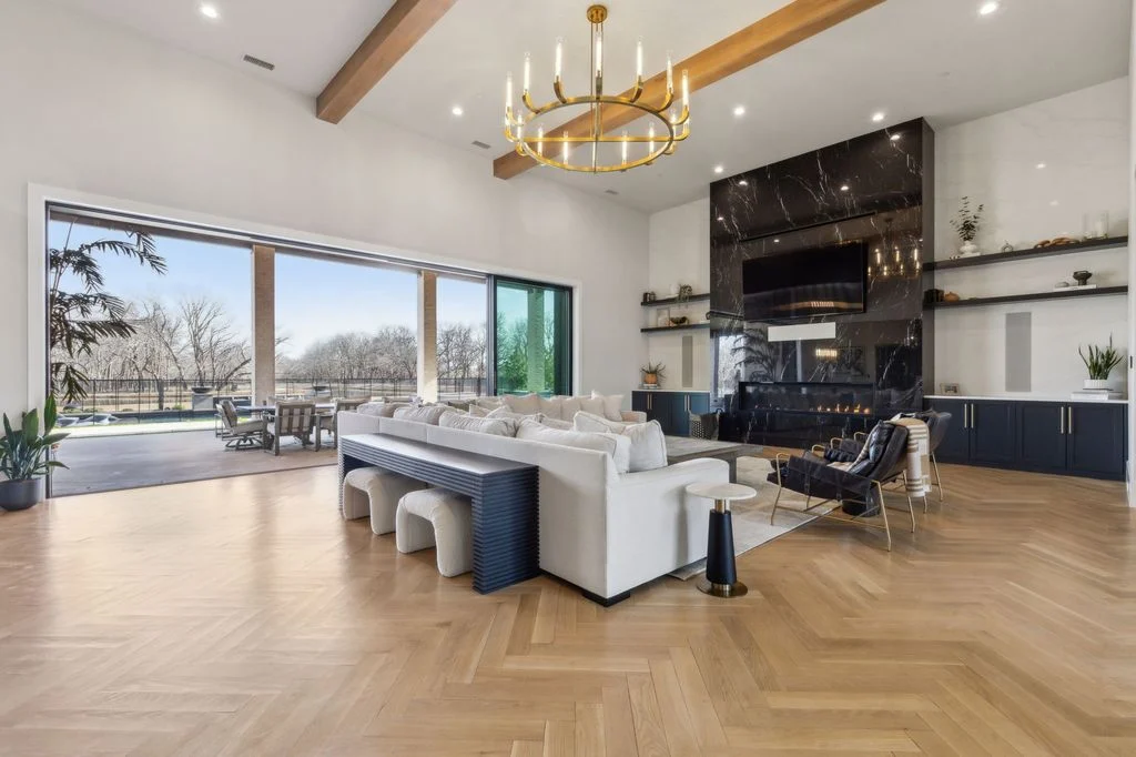 2005 Honey Ln Experience Sophisticated Living in Texas with Exclusive Amenities for 6.5 Million 4