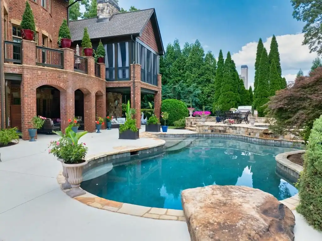 2740 Drayton Hall Dr Presents a Stunning 2 Million Estate in Bufords Gated Luxury 14