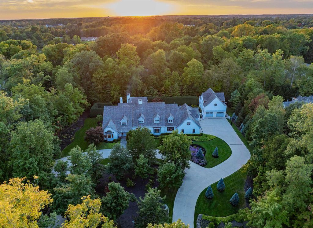2910 Covington Lake Dr Unveils a Stunning European Countryside Oasis with Modern Sophistication for 3299900 1