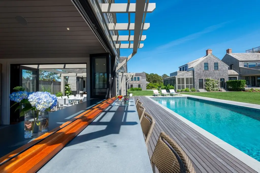 36 Warrens Landing Rd A Timeless Blend of Modern Luxury and Historical Charm for 21 Million 12