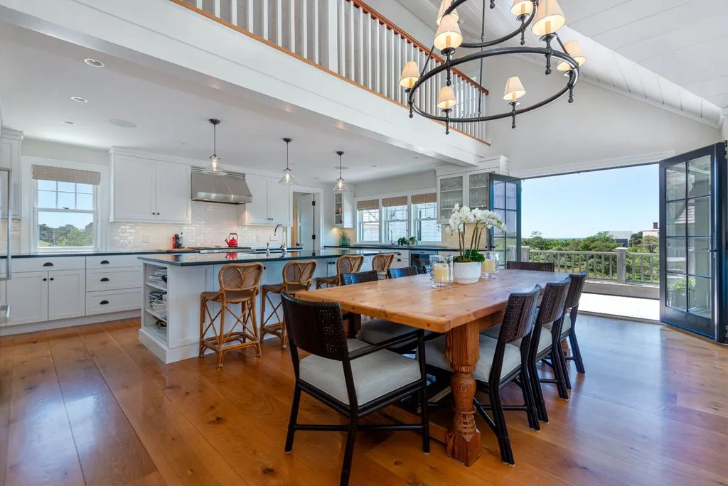 36 Warrens Landing Rd A Timeless Blend of Modern Luxury and Historical Charm for 21 Million 6