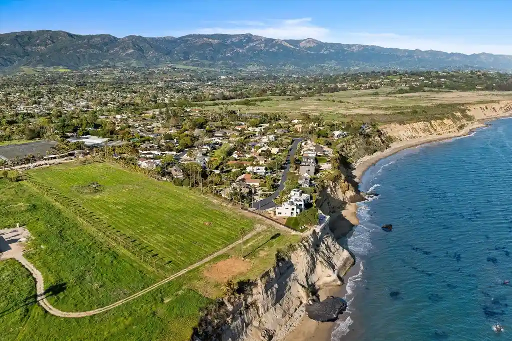 5293 Shoreline Dr Stunning 12.5M Oceanfront Estate With 11± Acres and Private Beach Access 14