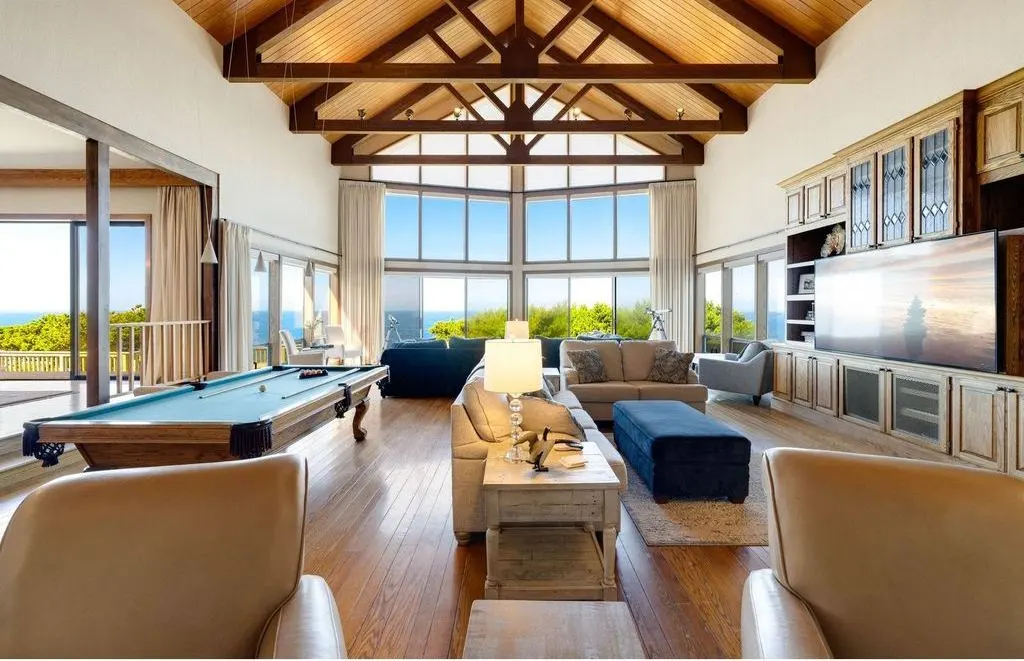 88515 Pacific Surf Ln Offers a Breathtaking 73 Acre Oceanfront Sanctuary for 8.9 Million 10