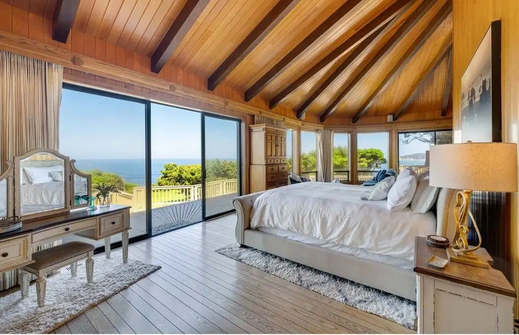 88515 Pacific Surf Ln Offers a Breathtaking 73 Acre Oceanfront Sanctuary for 8.9 Million 11