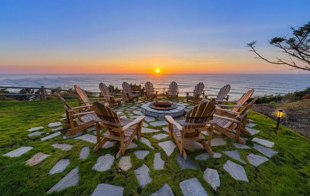 88515 Pacific Surf Ln Offers a Breathtaking 73 Acre Oceanfront Sanctuary for 8.9 Million 5
