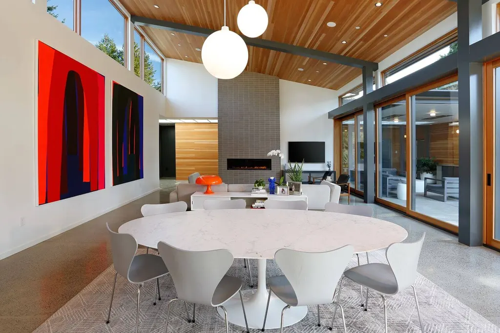 Eulberg Residence by Paul Michael Davis Architects A Modern Courtyard Sanctuary in Clyde Hill 2