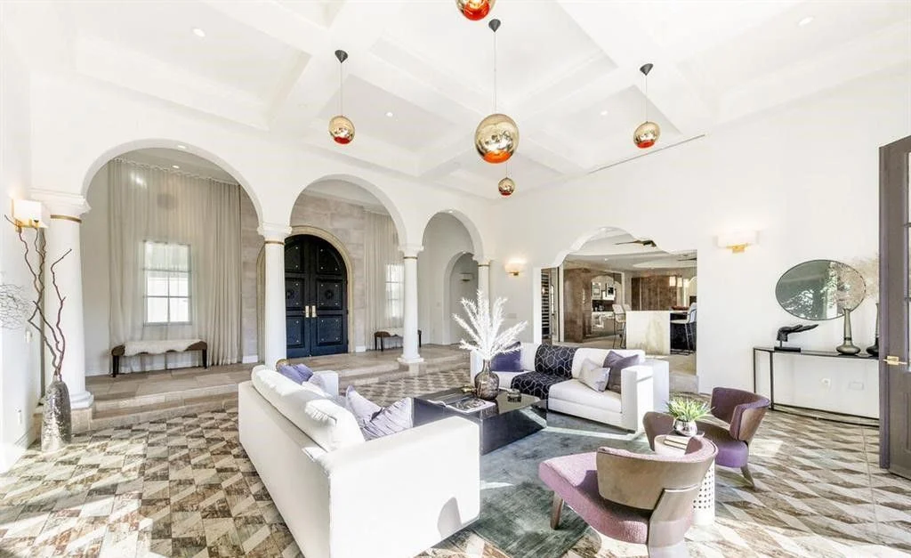 Exquisite 12.995M Villa at 2321 Castilian Dr Blends Timeless Design and Investment Power 4