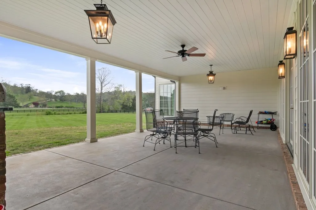 Extraordinary Home at 4535 Peytonsville Rd Tennessee Designed by Pfeffer Torode and Jason Arnold for 6997000 11