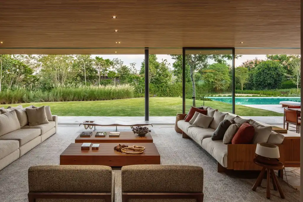 Floreira House by Matheus Farah Manoel Maia A Verdant Minimalist Haven in Porto Feliz 10
