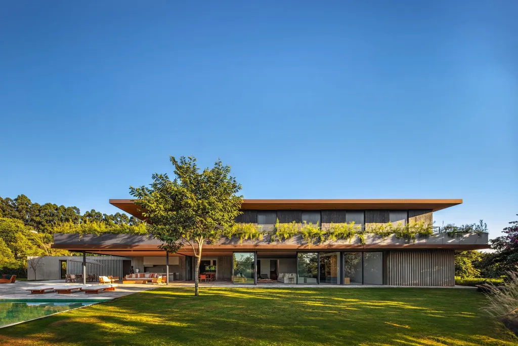 Floreira House by Matheus Farah + Manoel Maia, A Verdant Minimalist Haven in Porto Feliz