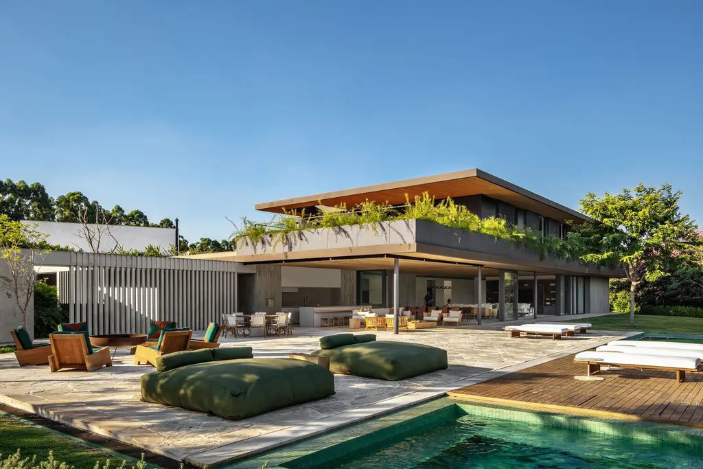 Floreira House by Matheus Farah Manoel Maia A Verdant Minimalist Haven in Porto Feliz 6