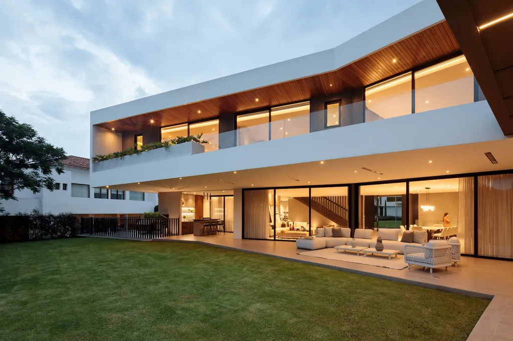 House by Najas Arquitectos Blends Light Geometry and Nature in Cumbaya Ecuado 5