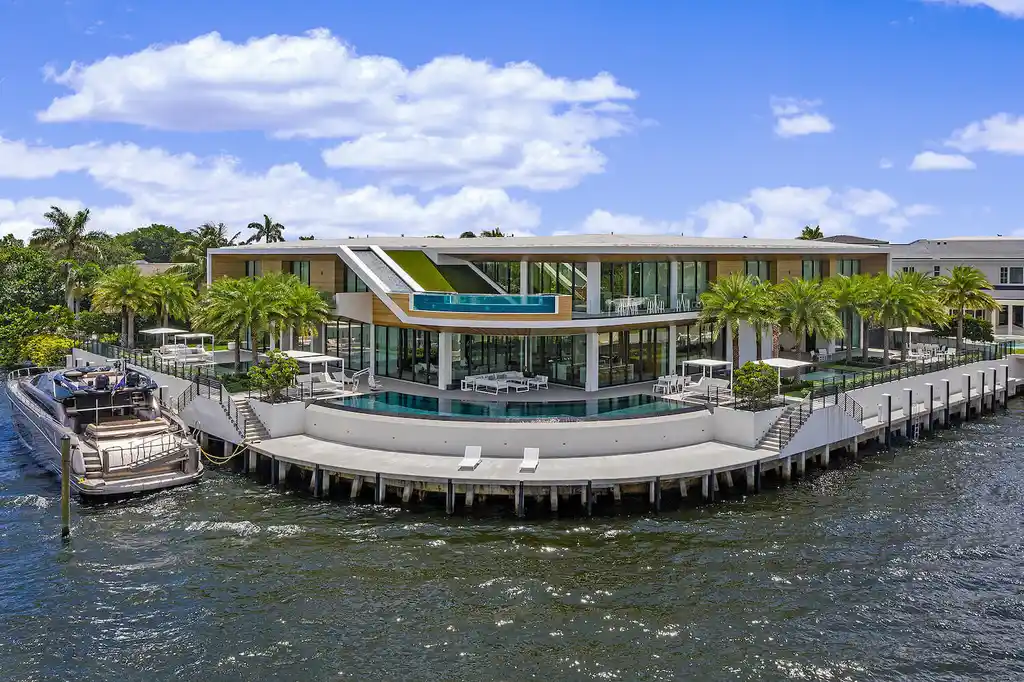 Infinity House by The Up Studio, A Tropical Modern Family Retreat on the Intracoastal Waterway in Boca Raton, Florida