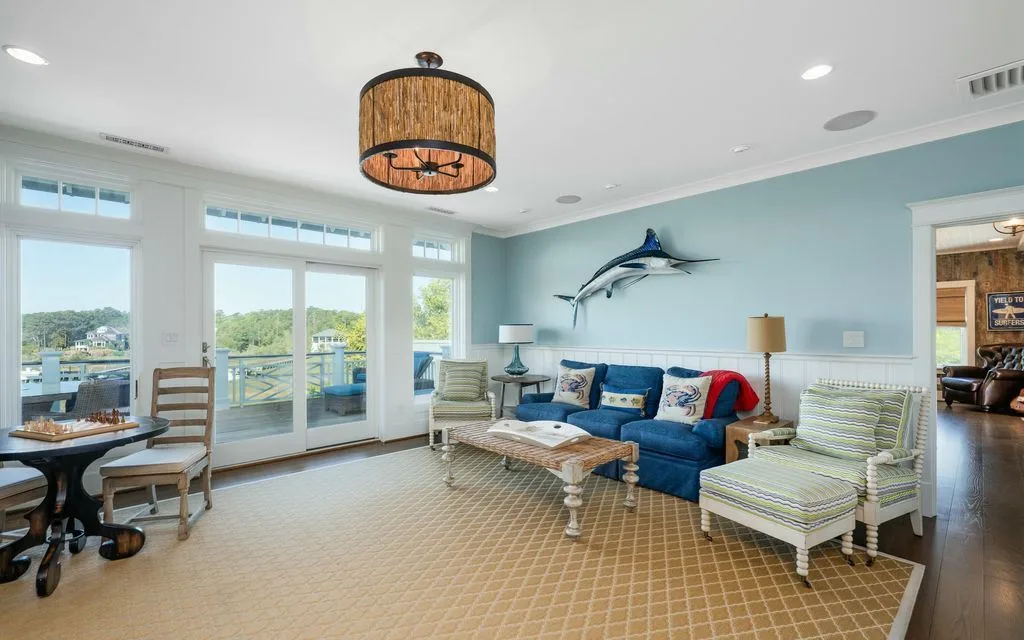 Luxury Awaits at 824 Inlet View Drive 8.5M Estate with Private Dock and Stunning Water Views 10
