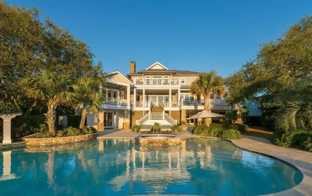 Luxury Awaits at 824 Inlet View Drive 8.5M Estate with Private Dock and Stunning Water Views 5