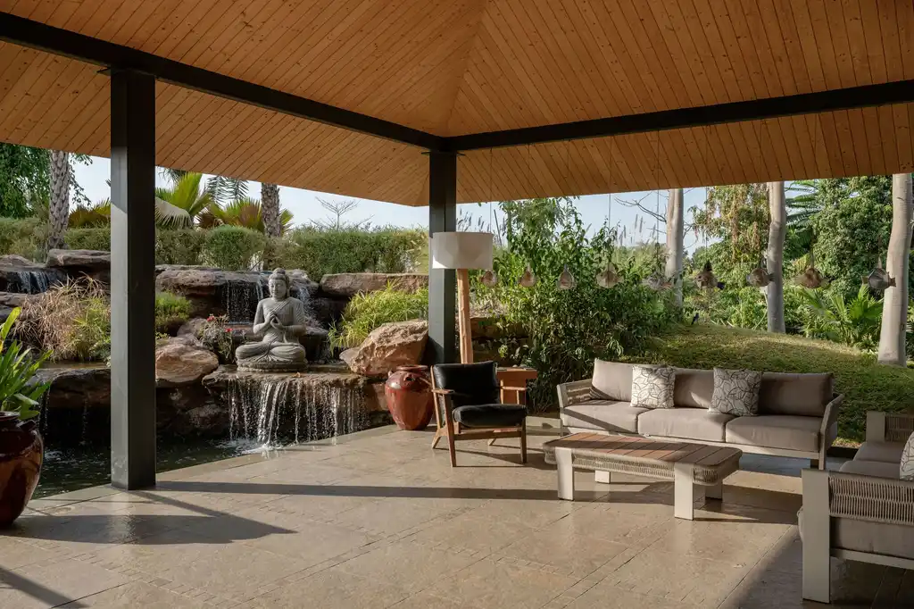 Nirmay Villa by The Grid Architects Reconnects Architecture with Nature in Ahmedabad 8 1