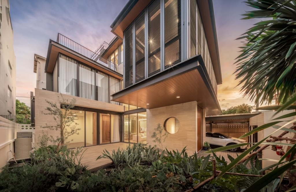 Sift House in Bangkok by JI+TA Architect, A Layered Sanctuary Amidst the City’s Chaos