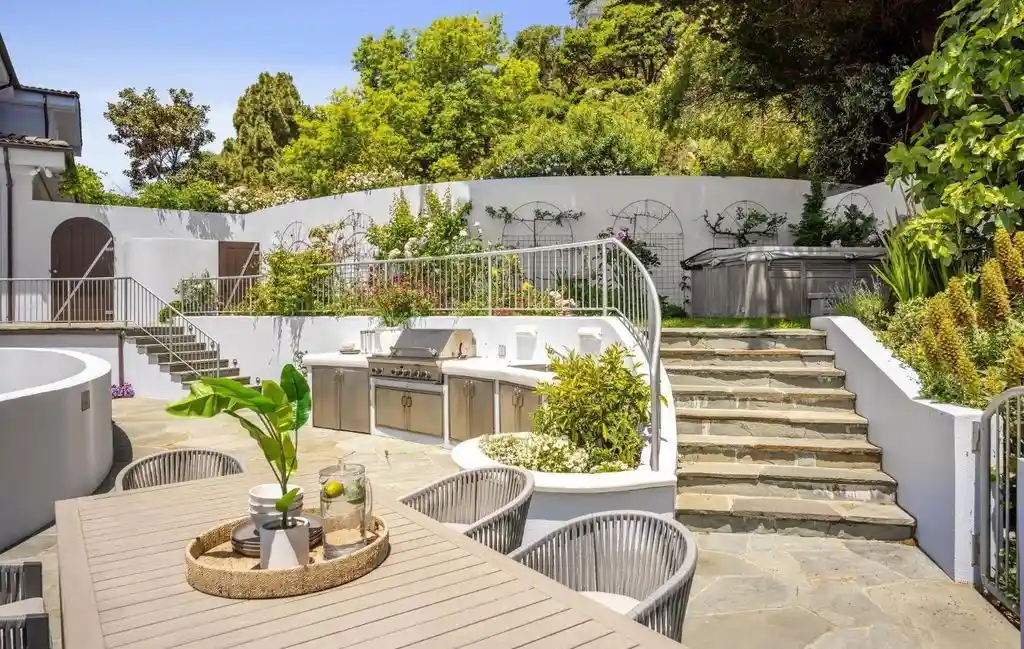 Spectacular 18.5M Coastal Retreat at 97 W Shore Rd Overlooking San Francisco Bay 11