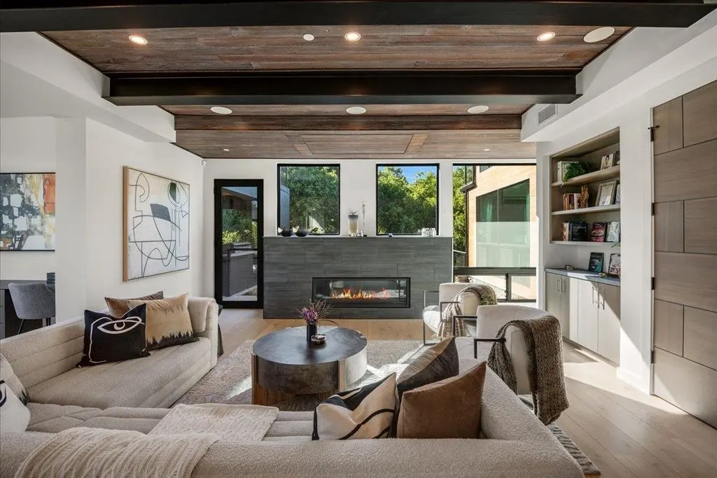 Ultra Modern Luxury Redefined 20078 Goetting Ct Lists for 19.5M in the Heart of Silicon Valley 10