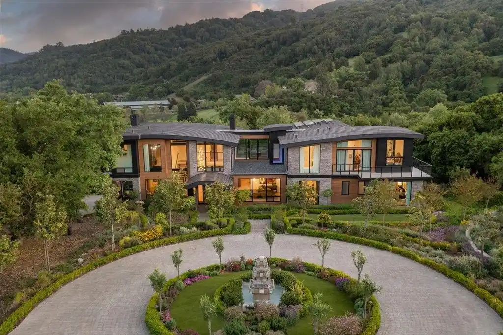 Ultra Modern Luxury Redefined 20078 Goetting Ct Lists for 19.5M in the Heart of Silicon Valley 5