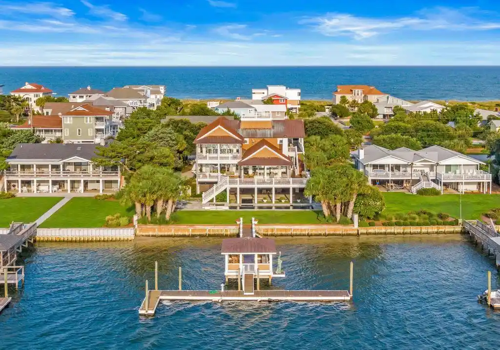 Unparalleled Coastal Luxury 2203 N Lumina Avenue Asks 16.1 Million in North Carolina Real Estate 1