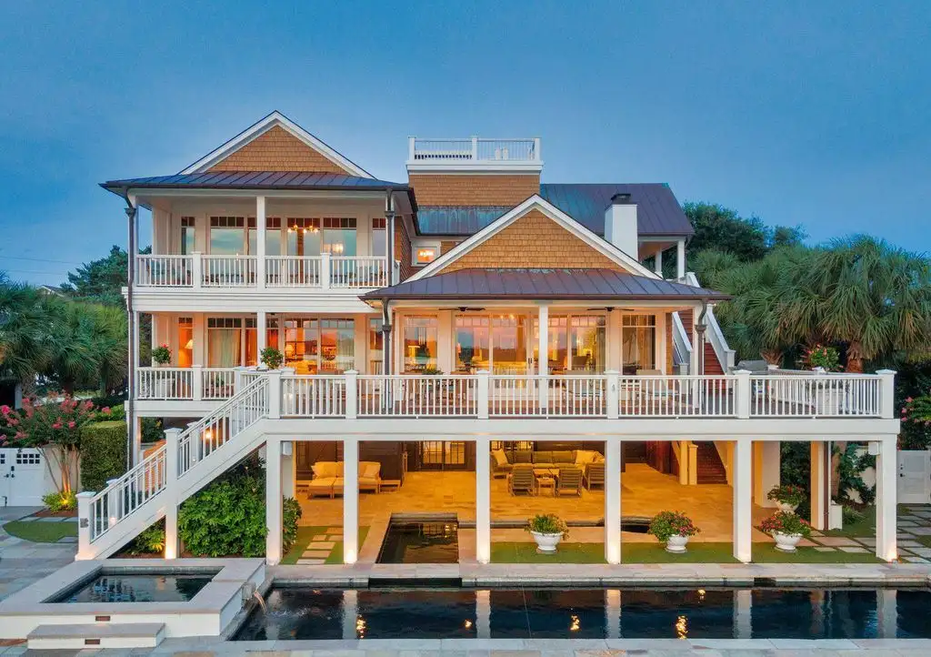 Unparalleled Coastal Luxury 2203 N Lumina Avenue Asks 16.1 Million in North Carolina Real Estate 11