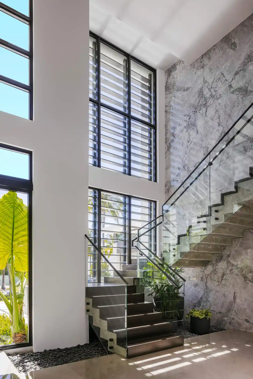 Wol Residence by SDH Studio, A Serene Entertainer’s Retreat in Golden Beach, Florida