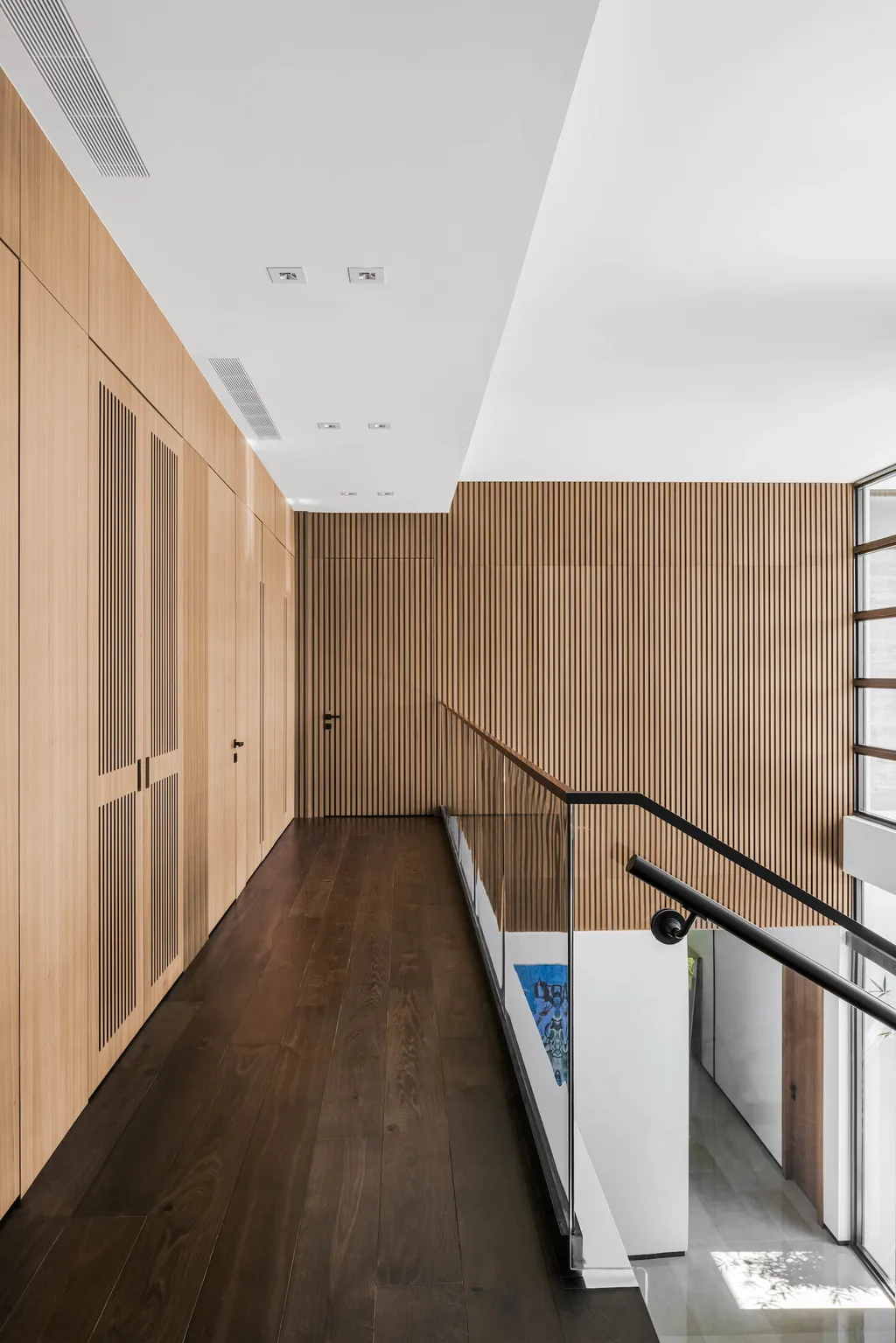 Wol Residence by SDH Studio, A Serene Entertainer’s Retreat in Golden Beach, Florida