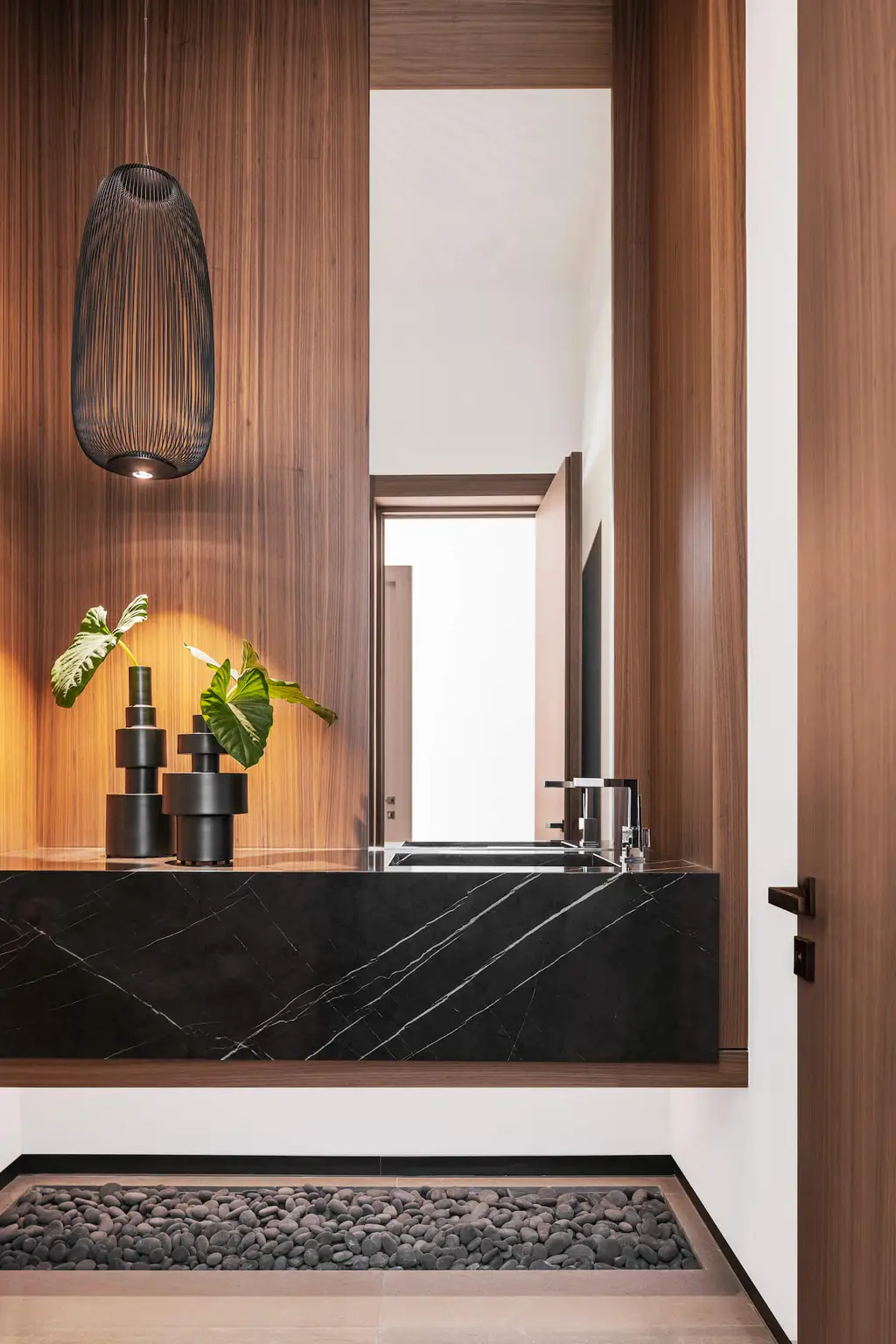 Wol Residence by SDH Studio, A Serene Entertainer’s Retreat in Golden Beach, Florida