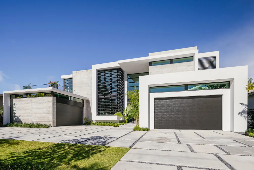Wol Residence by SDH Studio, A Serene Entertainer’s Retreat in Golden Beach, Florida