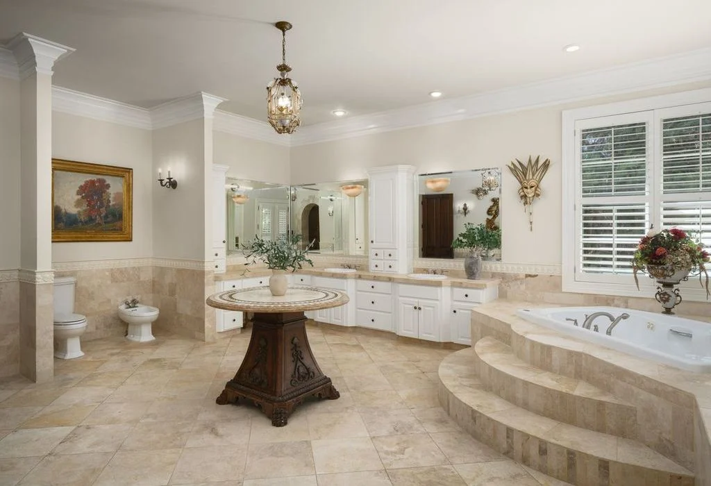12850 Fielding Rd Breathtaking 9.95M Oregon Riverfront Estate with Custom Finishes and Dramatic Architecture 9