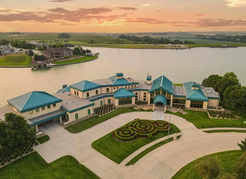 17506 Island Cir Showcases Stunning Architecture in Nebraska for 4 1