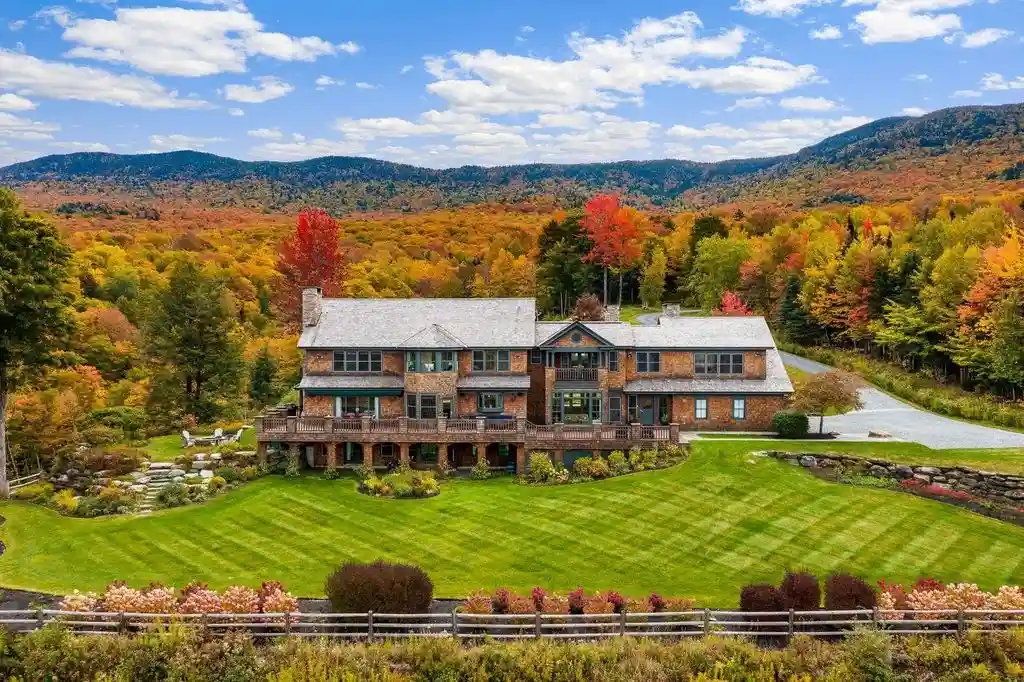 675 Putnam Forest Road A 4.975M Architectural Treasure Framed by Vermonts Green Mountains 14