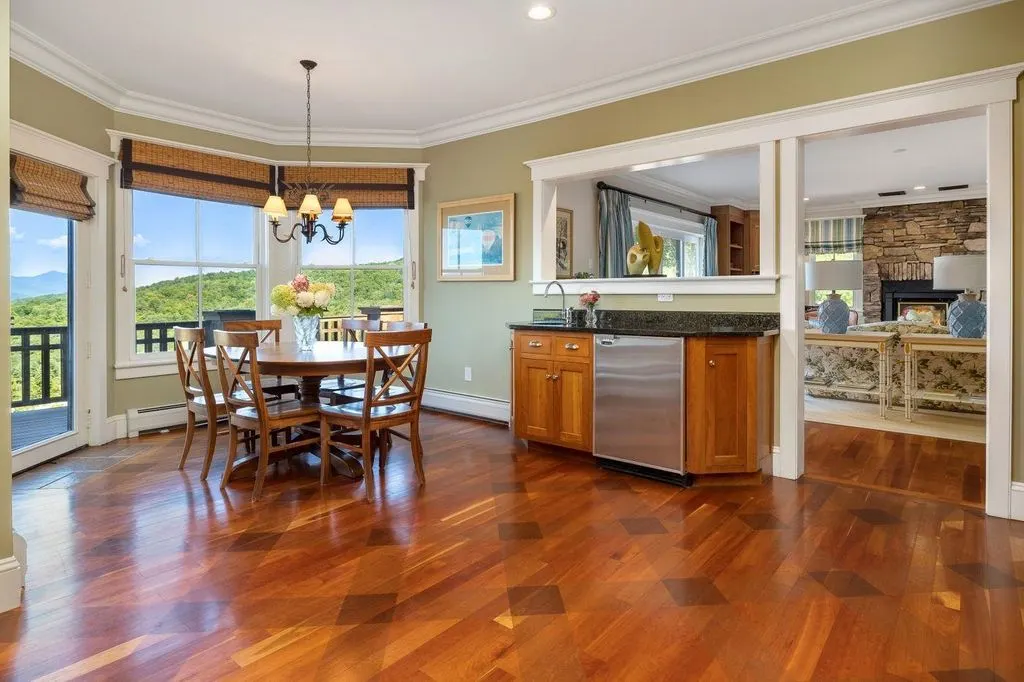 675 Putnam Forest Road A 4.975M Architectural Treasure Framed by Vermonts Green Mountains 5