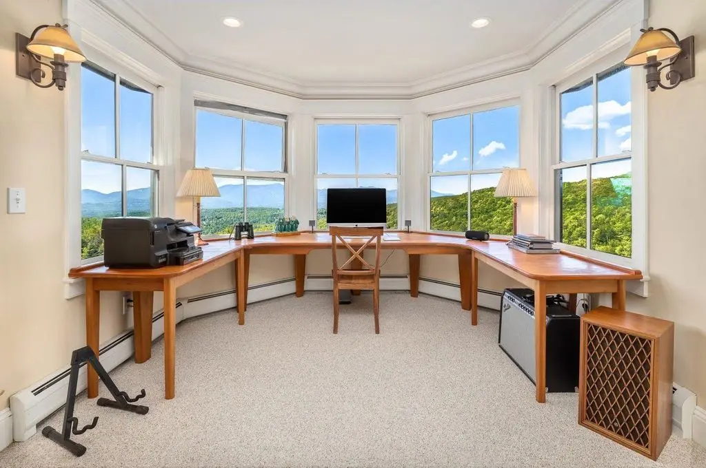 675 Putnam Forest Road A 4.975M Architectural Treasure Framed by Vermonts Green Mountains 7