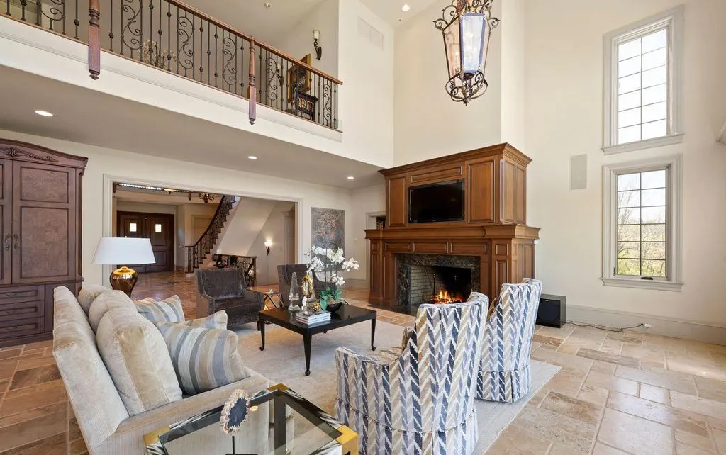 925 Drovers Ln Stunning European Manor on 23 Acres in Pennsylvania Listed for 4.95 Million 10