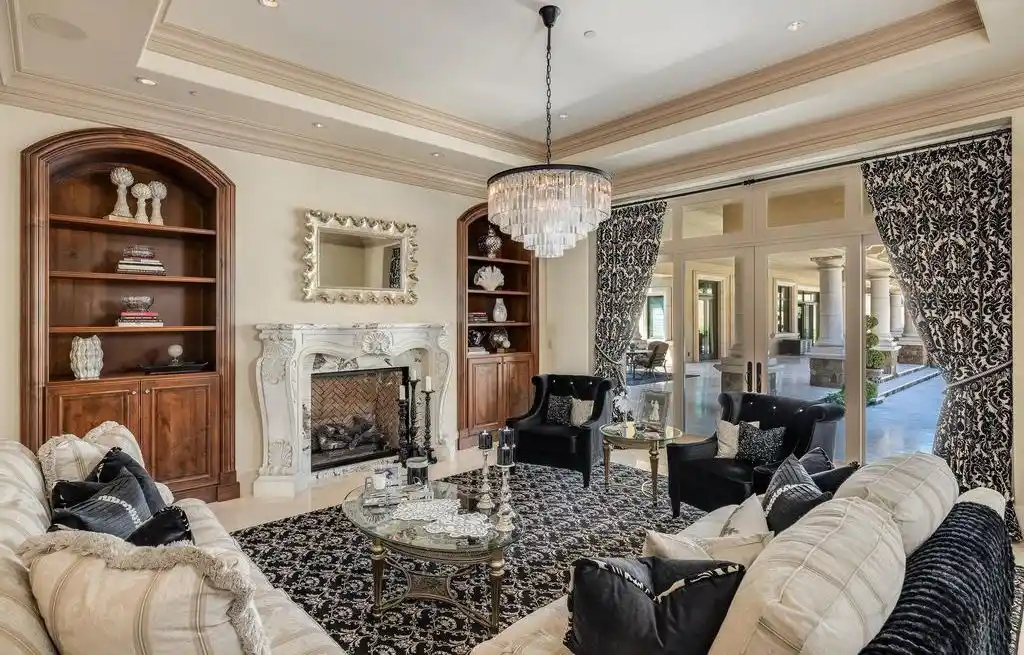 940 Eagle Ridge Dr Exquisite 12.3M Tuscan Villa Embracing Californias Iconic Indoor Outdoor Lifestyle 8