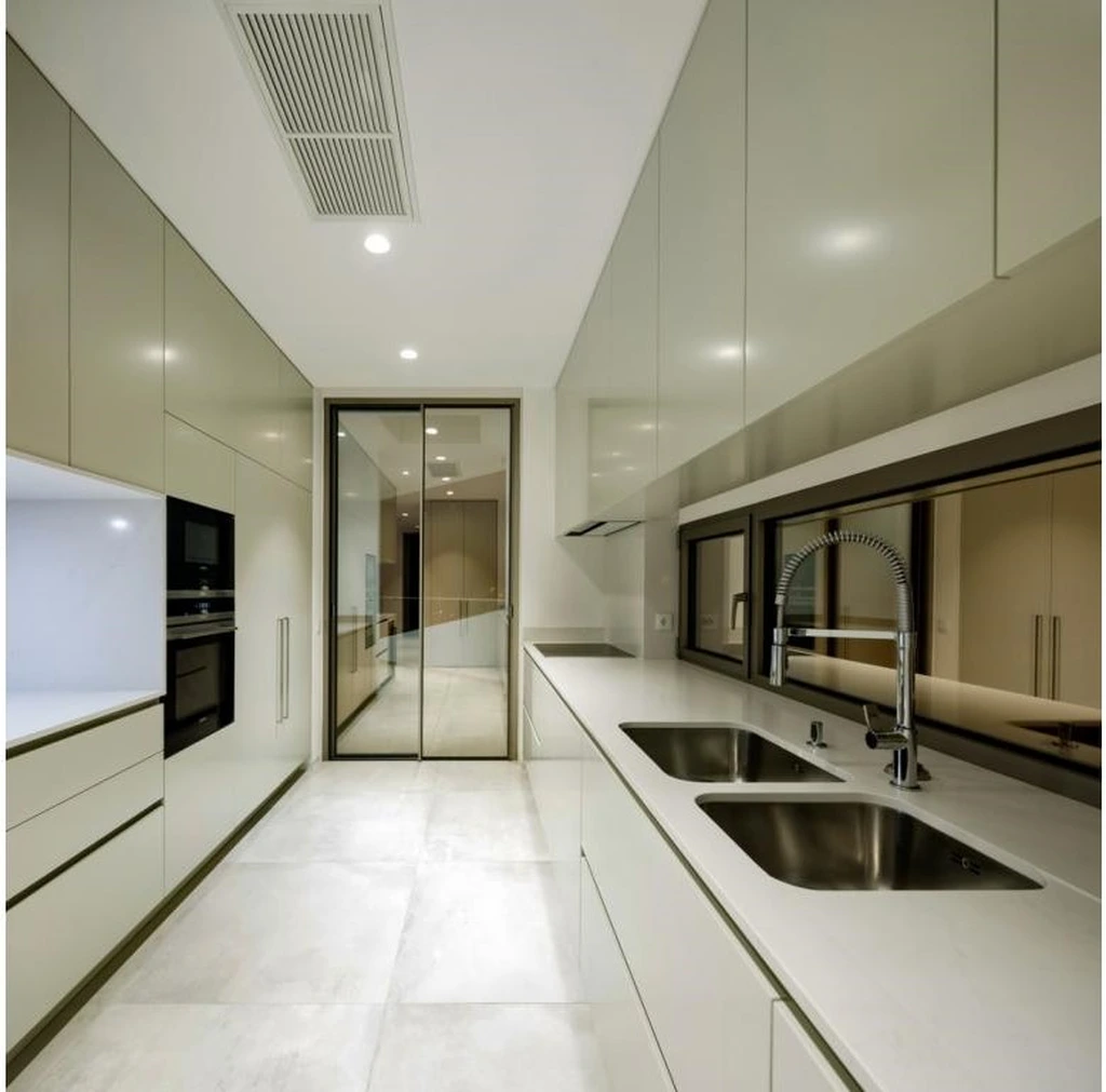Casa 3P by Mario Martins Atelier Melds Geometry Light and Landscape on the Algarve Coast 7