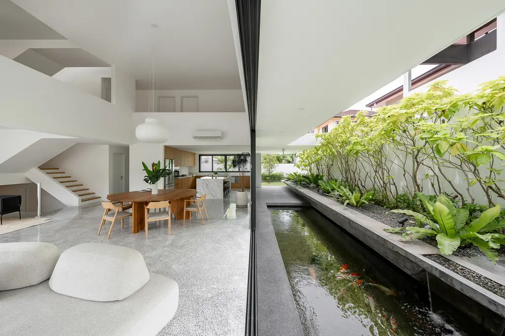 Flovik House by Fabian Tan Architect Seamlessly Merges Old and New in Kuala Lumpur 7 Flovik House by Fabian Tan Architect Seamlessly Merges Old and New in Kuala Lumpur 6