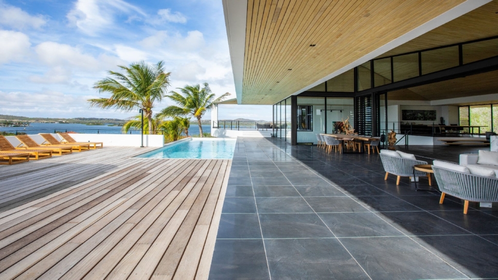 High End Curacao Residence by IHC Architects Brings Dutch Design to Caribbean Luxury 4