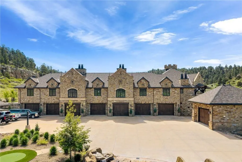 Iconic Montana Chateau at 5650 Canyonwoods Dr Offers Breathtaking Views and Timeless Elegance for 26 14
