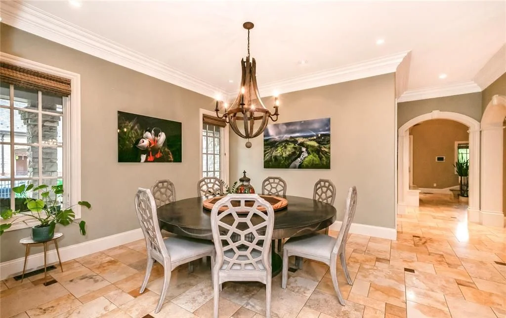 4 Slate River Way A Stunning Missouri Estate Blending European Sophistication with Midwestern Warmth — Listed at 6.25 Million 10