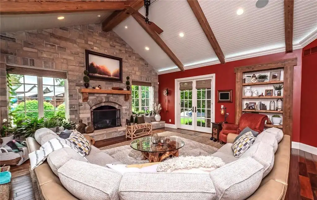 4 Slate River Way A Stunning Missouri Estate Blending European Sophistication with Midwestern Warmth — Listed at 6.25 Million 11