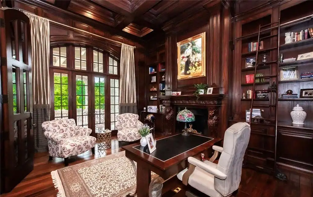 4 Slate River Way A Stunning Missouri Estate Blending European Sophistication with Midwestern Warmth — Listed at 6.25 Million 13
