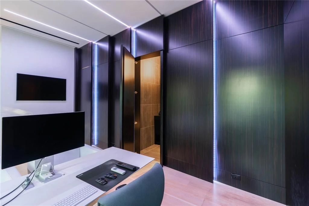 415 River Valley Rd A Stunning Contemporary Estate Offering Exclusive Luxury and Privacy — Listed at 5.25 Million 12