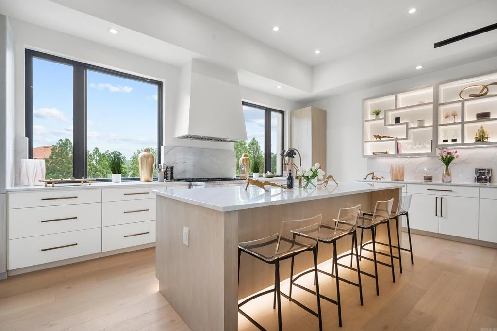 A $3.496M Architectural Gem on Lake Hamilton Redefines Contemporary Lakefront Luxury 12 480 Lake Hamilton Dr An Unparalleled New Construction Modern Lake Home Listed at 3496000 10