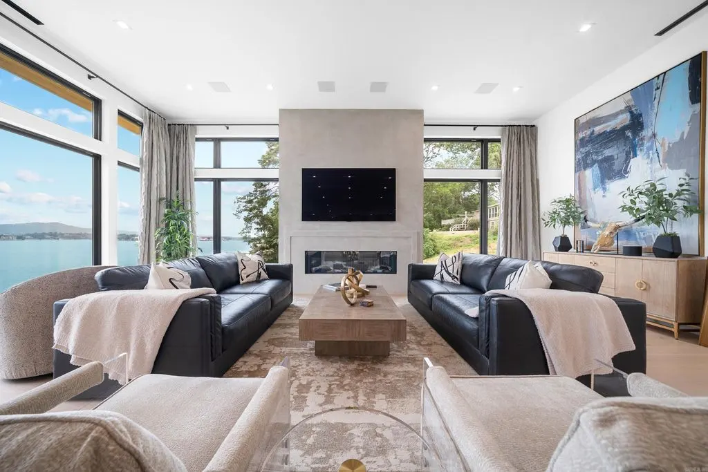 A $3.496M Architectural Gem on Lake Hamilton Redefines Contemporary Lakefront Luxury 9 480 Lake Hamilton Dr An Unparalleled New Construction Modern Lake Home Listed at 3496000 7