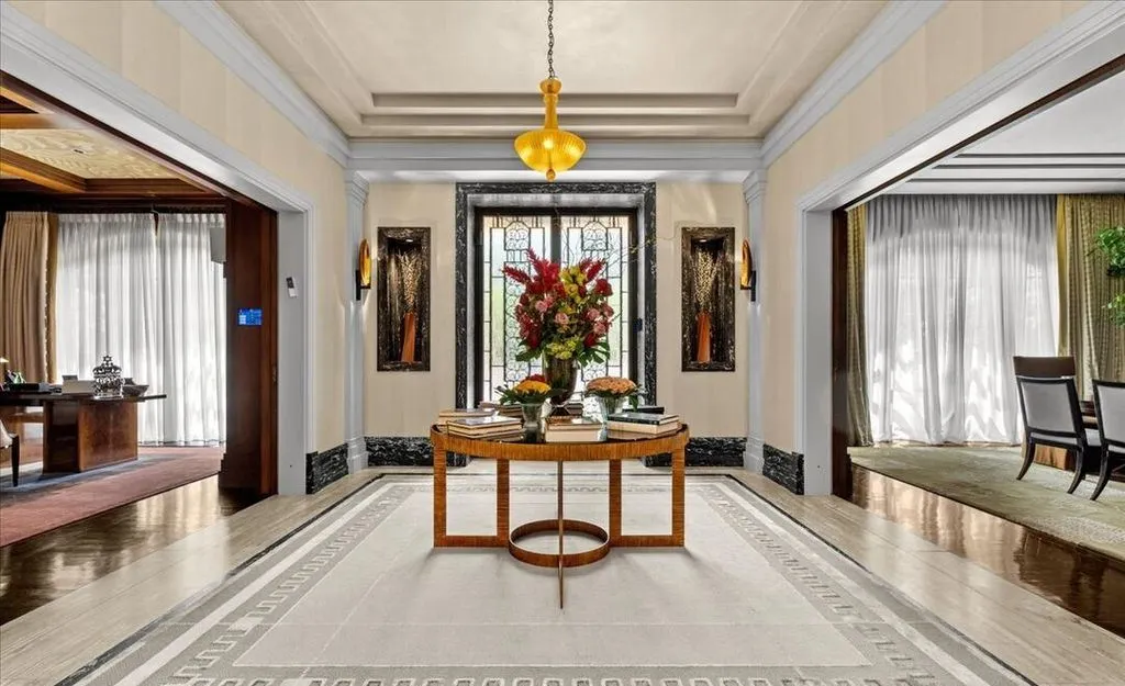 804 N Elm Dr Exquisite Italian Villa by John Finton Lists for 39.995M in Beverly Hills Flats 4