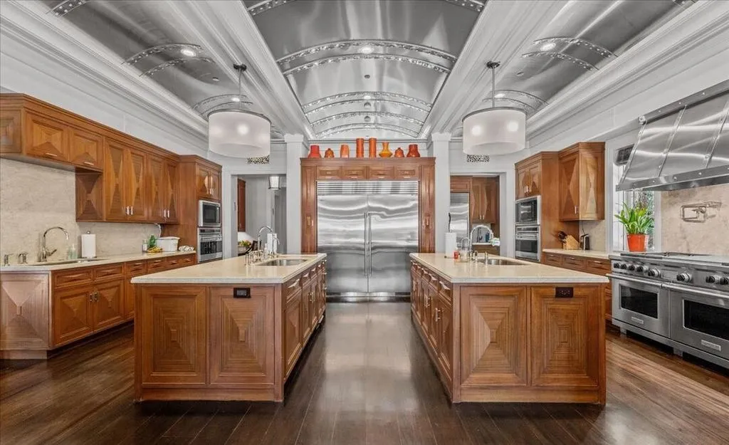 804 N Elm Dr Exquisite Italian Villa by John Finton Lists for 39.995M in Beverly Hills Flats 8